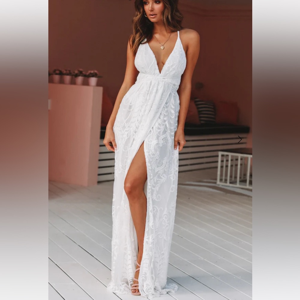 White maxi dress